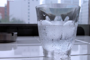 verre-eau-glacee