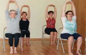 Série ‘Entraînement Faciles’ : Exercice 8 – Yoga sur chaise