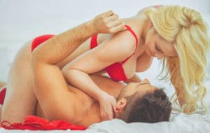 Les 5 meilleures positions sexuelles pour les orgasmes du point G